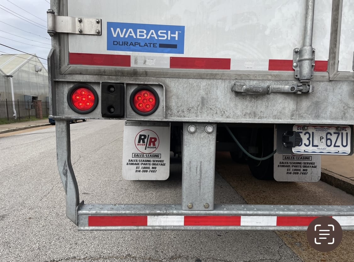 Rear of 53' Wabash dry van with River-Roads logo mud flaps